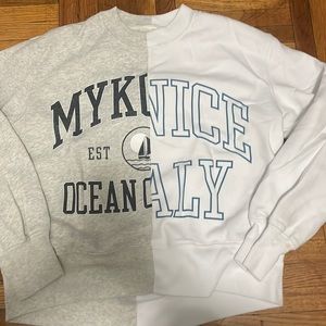 Abercrombie size small soft A&F half/half sweatshirt. SO comfy